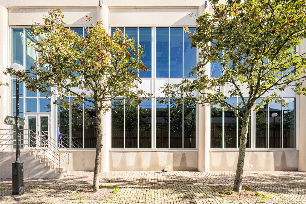 Pilkington Suncool Q camlı ofis cephesi (Lilla Bommen, Gothenburg)